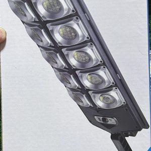 FOCO SOLAR DE 1000 WATTS MODELO 789A-5 CON BASE DE PLASTICO