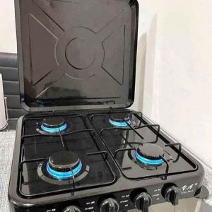 COCINA  A GAS  4 HORNILLAS