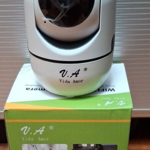 CAMARA WIFI DE SEGURIDAD 1 LENTE IP CON LUZ Y MICROFONO