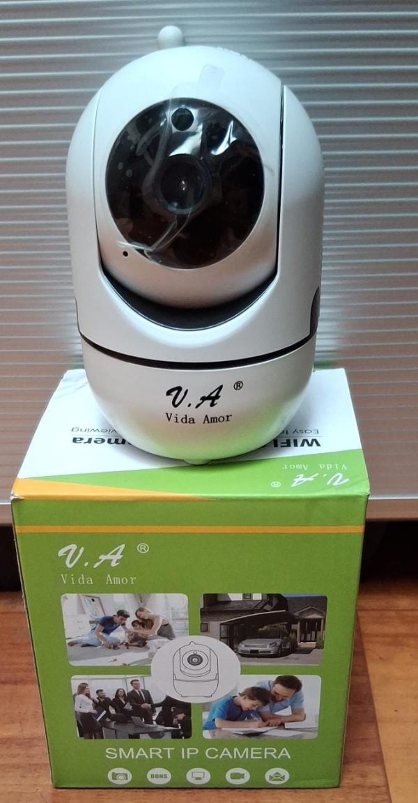 CAMARA WIFI DE SEGURIDAD 1 LENTE IP CON LUZ Y MICROFONO