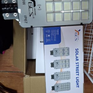 FOCO SOLAR IP67 CON SENSOR DE MOVIMIENTO DE 1000 WATS