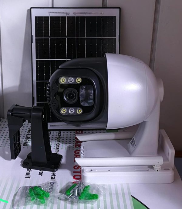CAMARA 1 LENTE GIRATORIO CON PANEL SOLAR