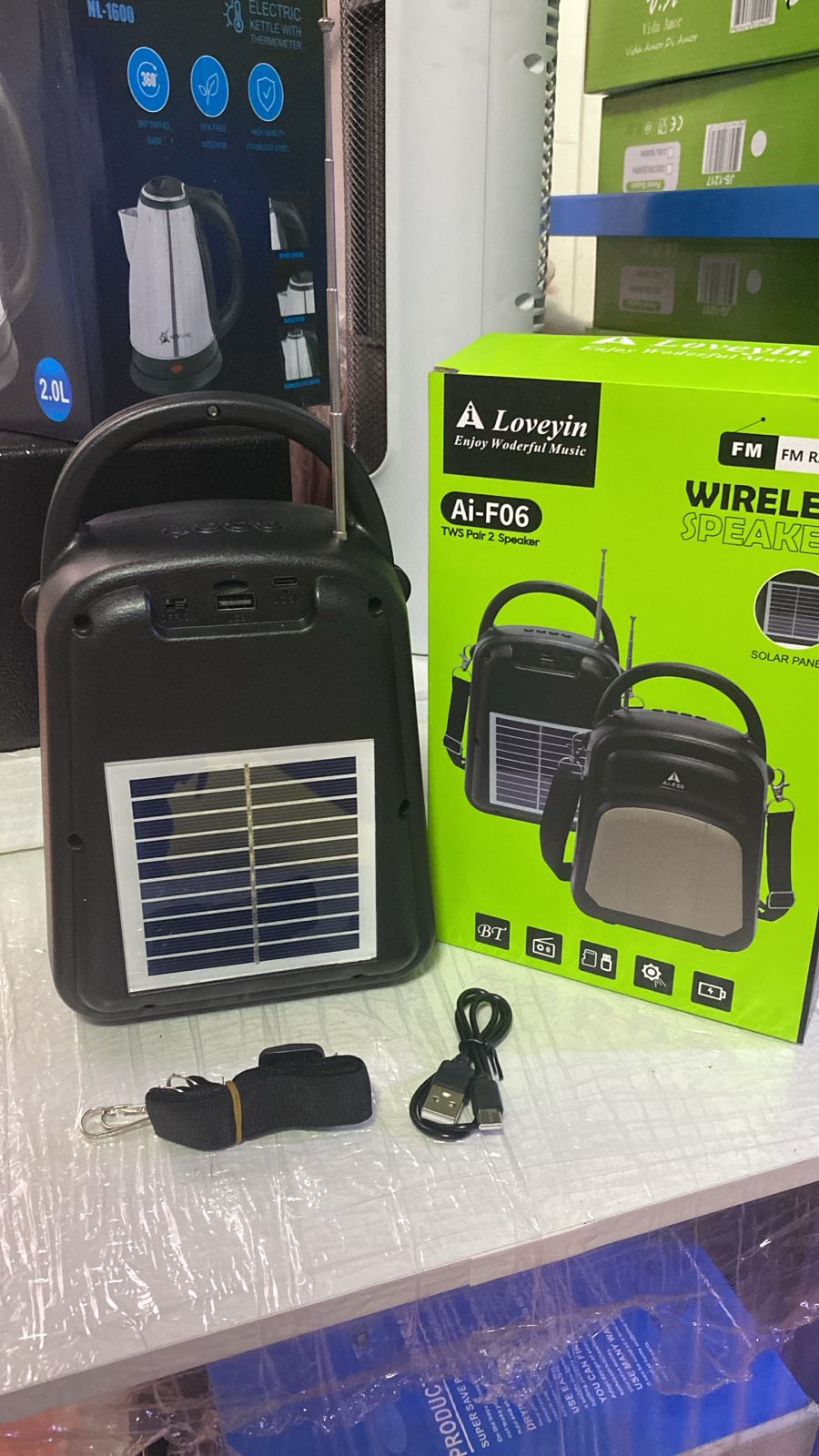 PARLANTE RADIO, USB, BLUETOOTH SOLAR PANEL - Imagen 2
