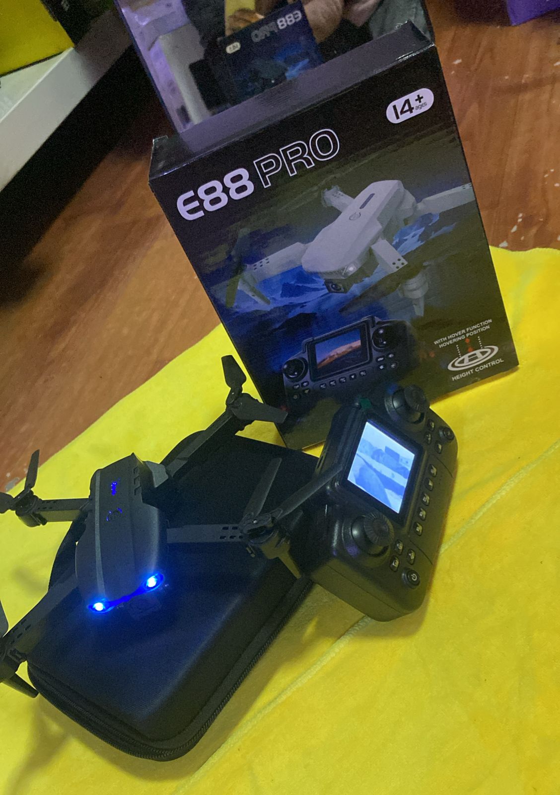 DRON E88 PRO CON PANTALLA