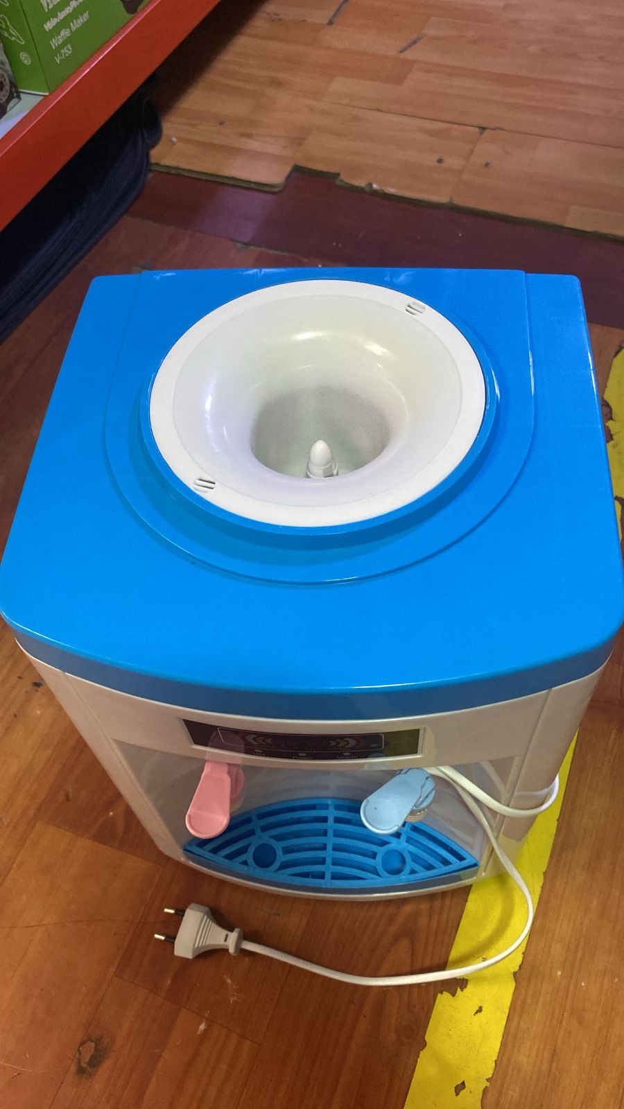 DISPENSADOR DE AGUA AL CLIMA Y CALIENTE ELECTRICO - Imagen 2