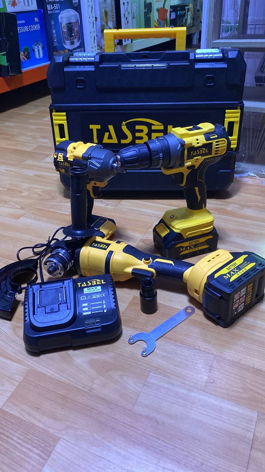 KIT DE HERRAMIENTA 3 PIEZAS INALAMBRICAS: ESMERIL +TALADRO+ PISTOLA DE IMPACTO