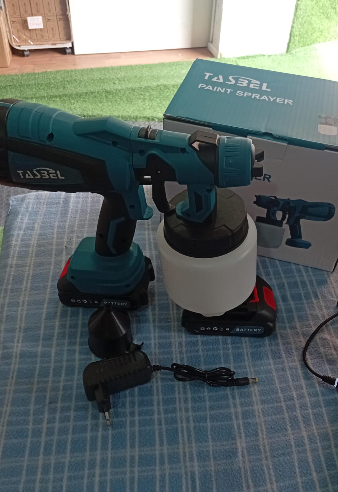 COMPRESOR DE PINTURA INALAMBRICO 2 BATERIAS