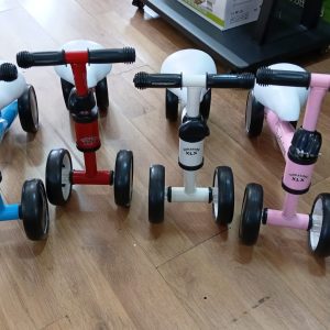 TRICICLOS DE NIÑO O NIÑA DE 1 A 2 AÑOS